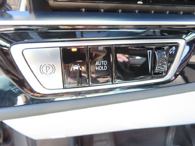 Used 2025 Cadillac Lyriq Luxury RWD image 35