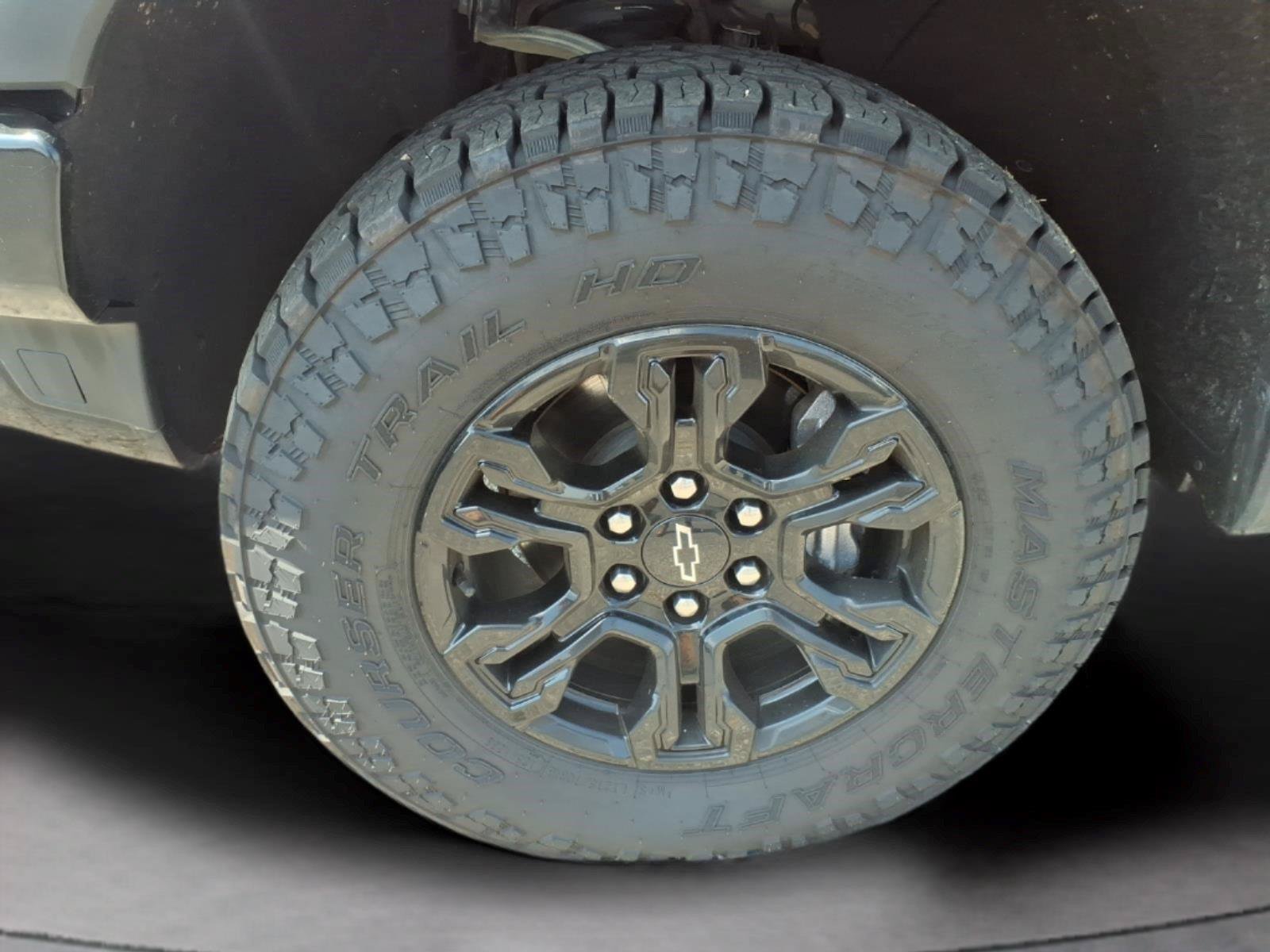 Used 2023 Chevrolet Silverado 1500 ZR2 w/ LPO, Dark Essentials Package AWD/4WD image 9