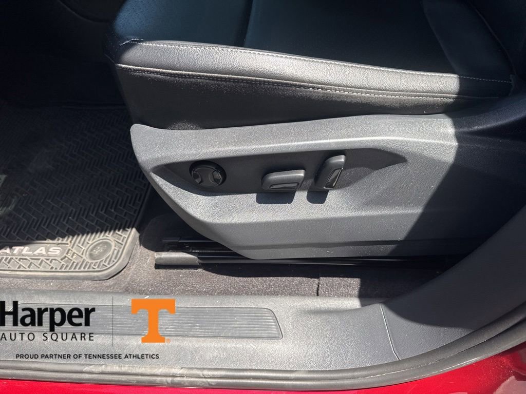 Used 2018 Volkswagen Atlas SE FWD image 18