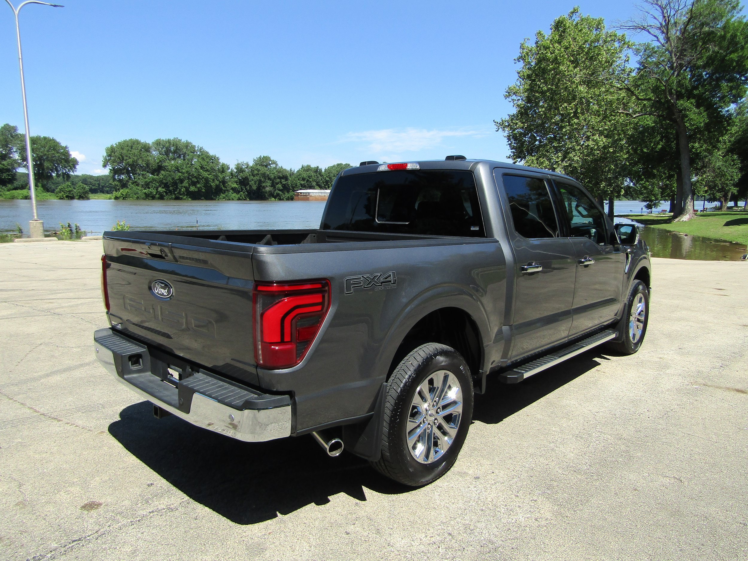 Used 2025 Ford F150 Lariat w/ Equipment Group 501A Mid AWD/4WD image 4