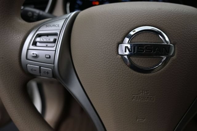 Used 2015 Nissan Rogue SV w/ SV Premium Package FWD image 36