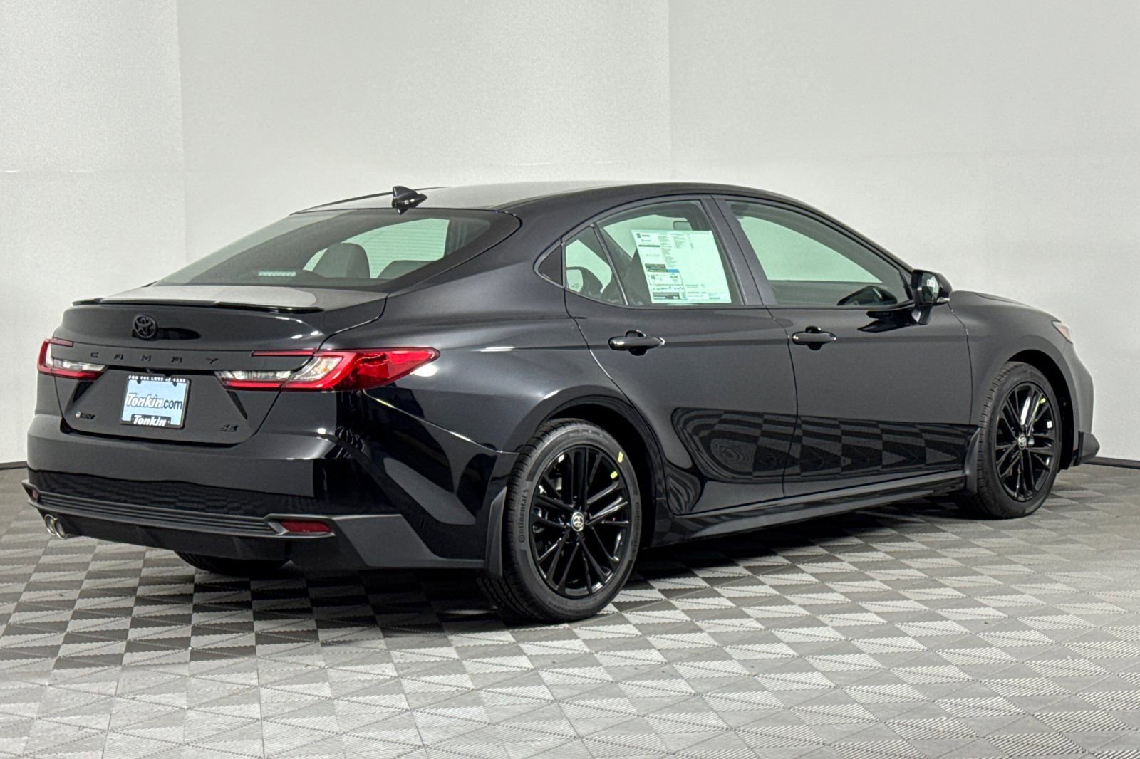 New 2026 Toyota Camry SE image 4