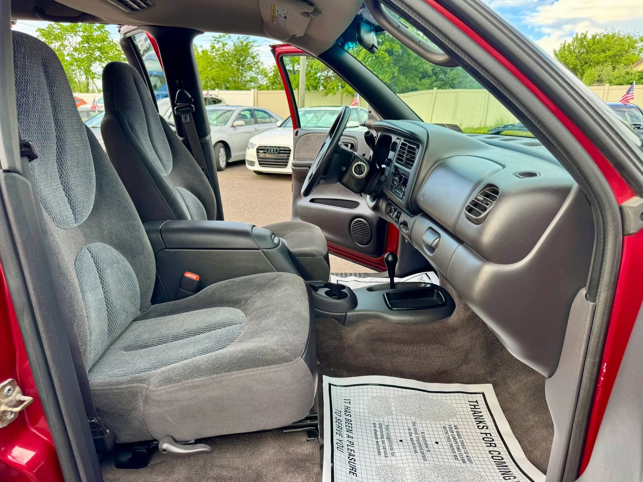 Used 2000 Dodge Durango 4WD image 23