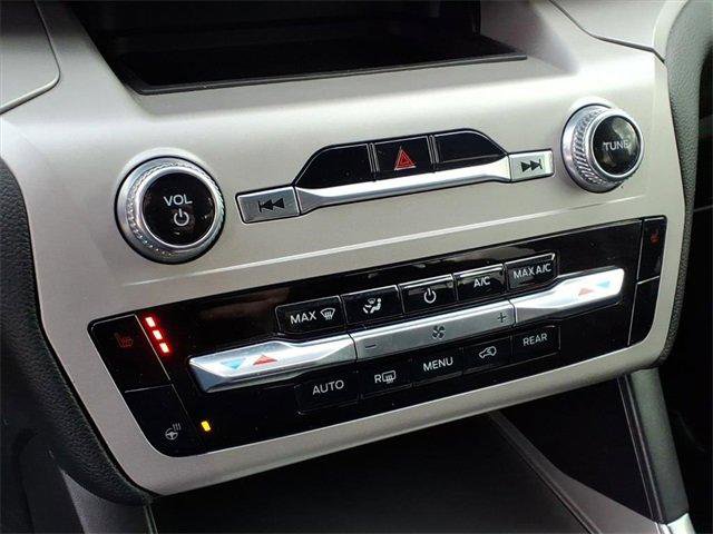 Used 2024 Ford Explorer XLT w/ Equipment Group 202A image 14