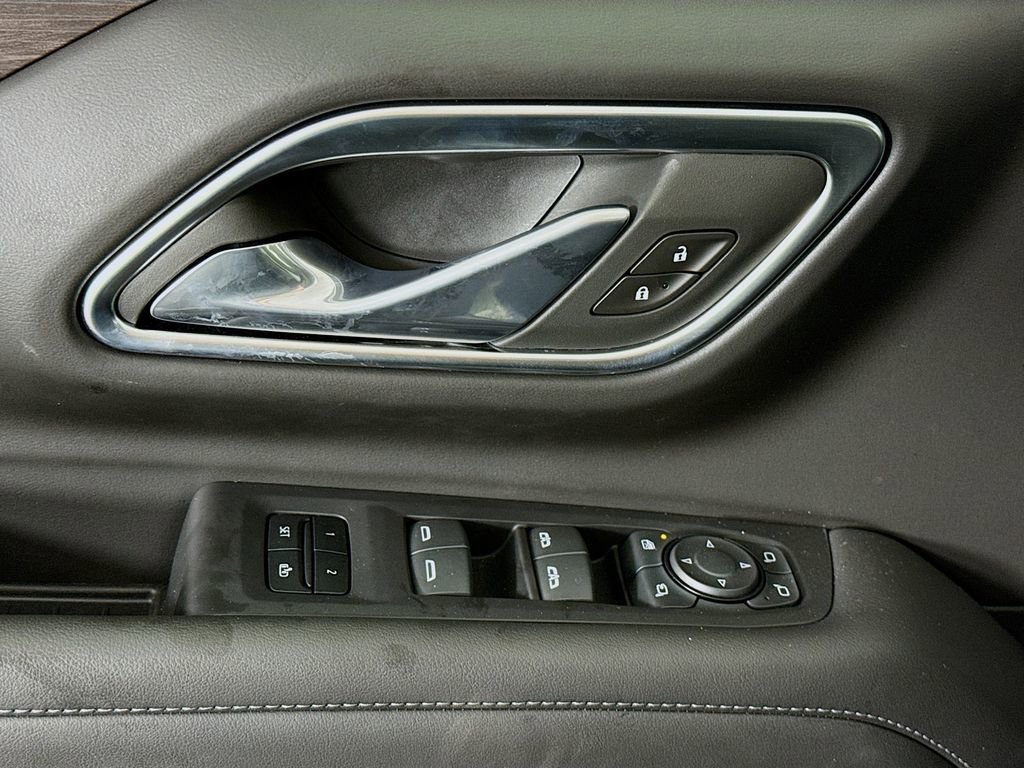 Used 2024 Chevrolet Suburban Z71 w/ Z71 Off-Road Package image 26