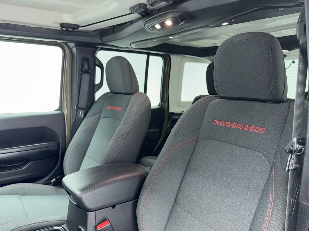 Used 2025 Jeep Wrangler Unlimited Rubicon image 39