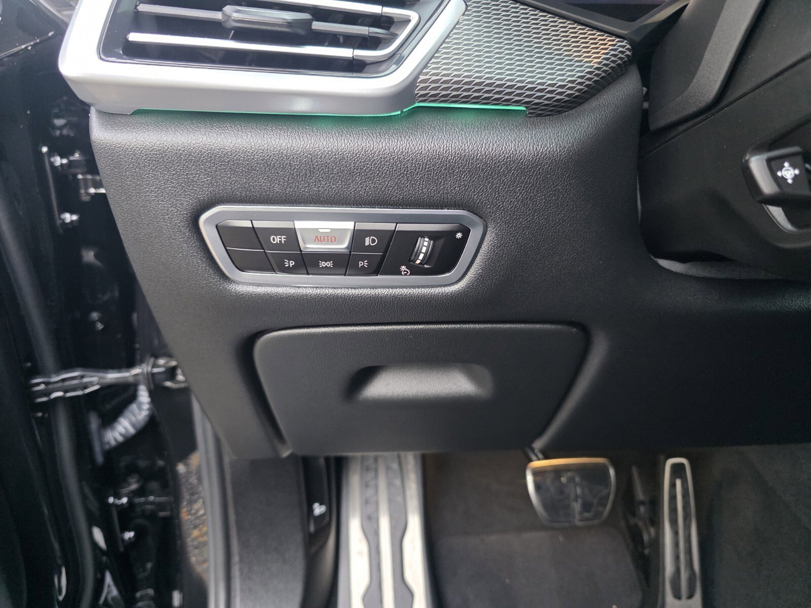 Used 2023 BMW X6 M50i w/ Shadowloine Package image 25