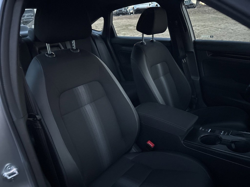Used 2025 Honda Civic Sport image 10