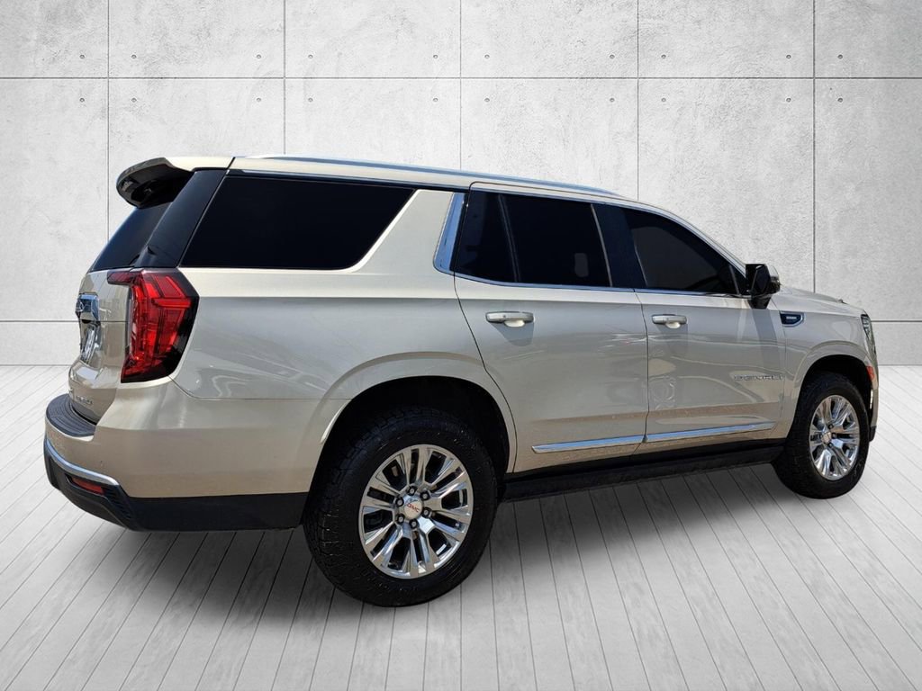 Used 2023 GMC Yukon Denali RWD image 4