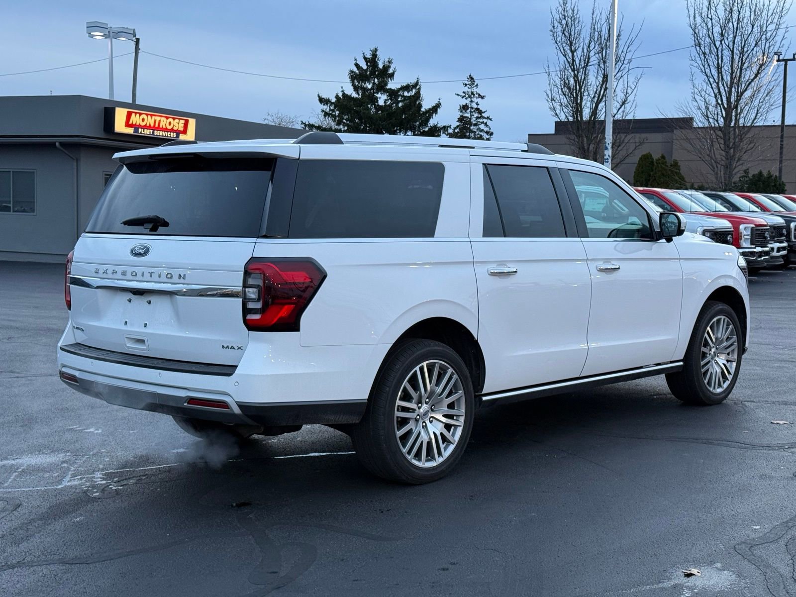 Used 2023 Ford Expedition Max Limited image 3