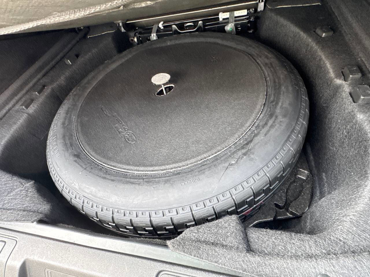 Used 2015 Land Rover Range Rover Sport HSE image 26