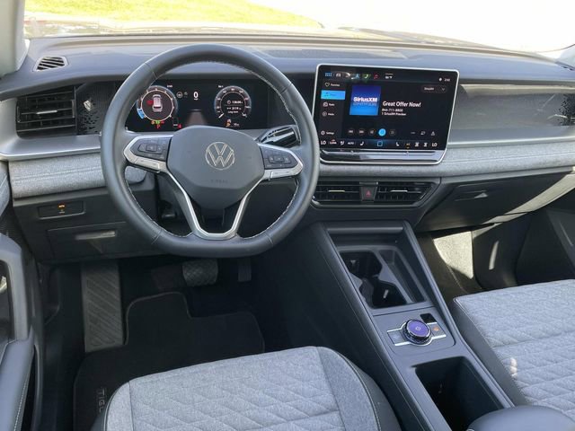 Used 2025 Volkswagen Tiguan S image 6