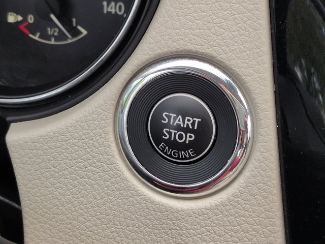 Certified 2020 Nissan Rogue Sport SV w/ Technology Package FWD image 27