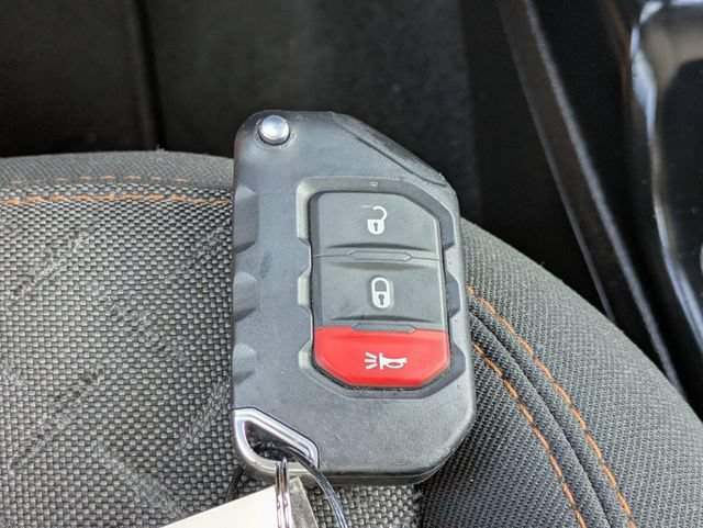 Used 2026 Jeep Gladiator Mojave AWD/4WD image 26