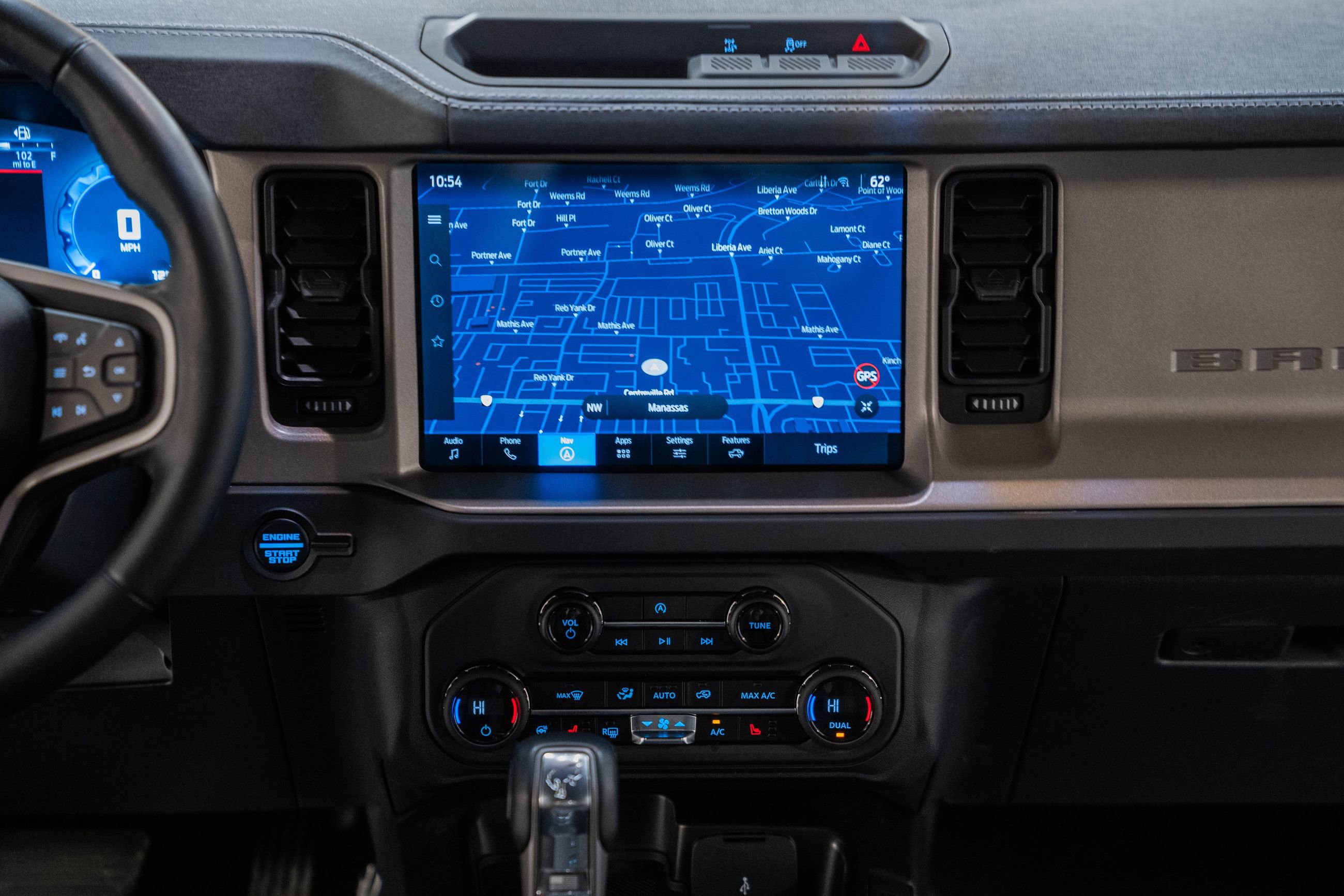 Used 2025 Ford Bronco Outer Banks image 27