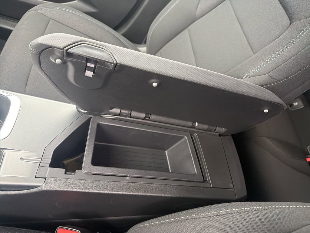 New 2026 Chevrolet Equinox EV LT image 13