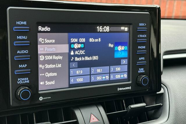 Used 2022 Toyota RAV4 XLE image 23