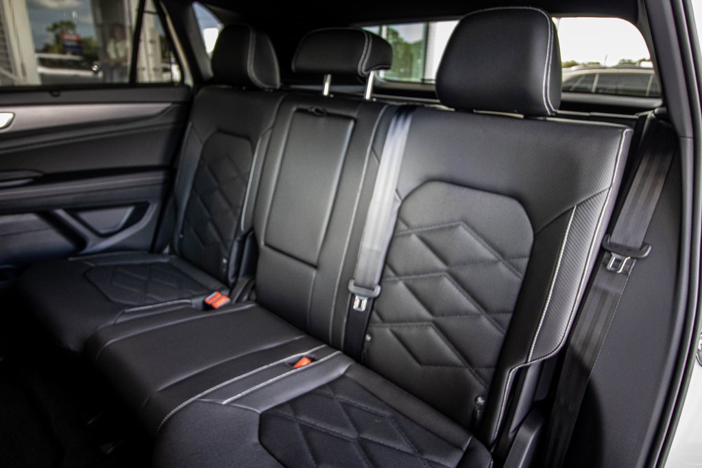 New 2026 Volkswagen Atlas Cross Sport SE image 49