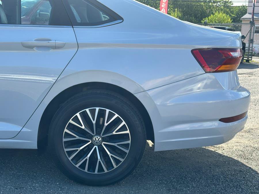 Used 2019 Volkswagen Jetta SE w/ Cold Weather Package FWD image 37