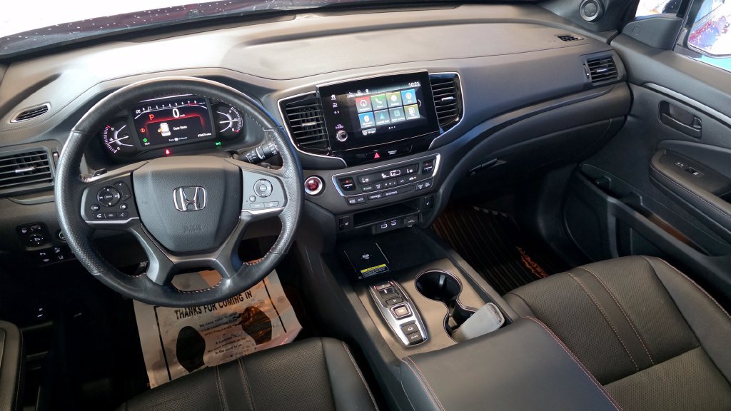 Used 2025 Honda Passport TrailSport image 24