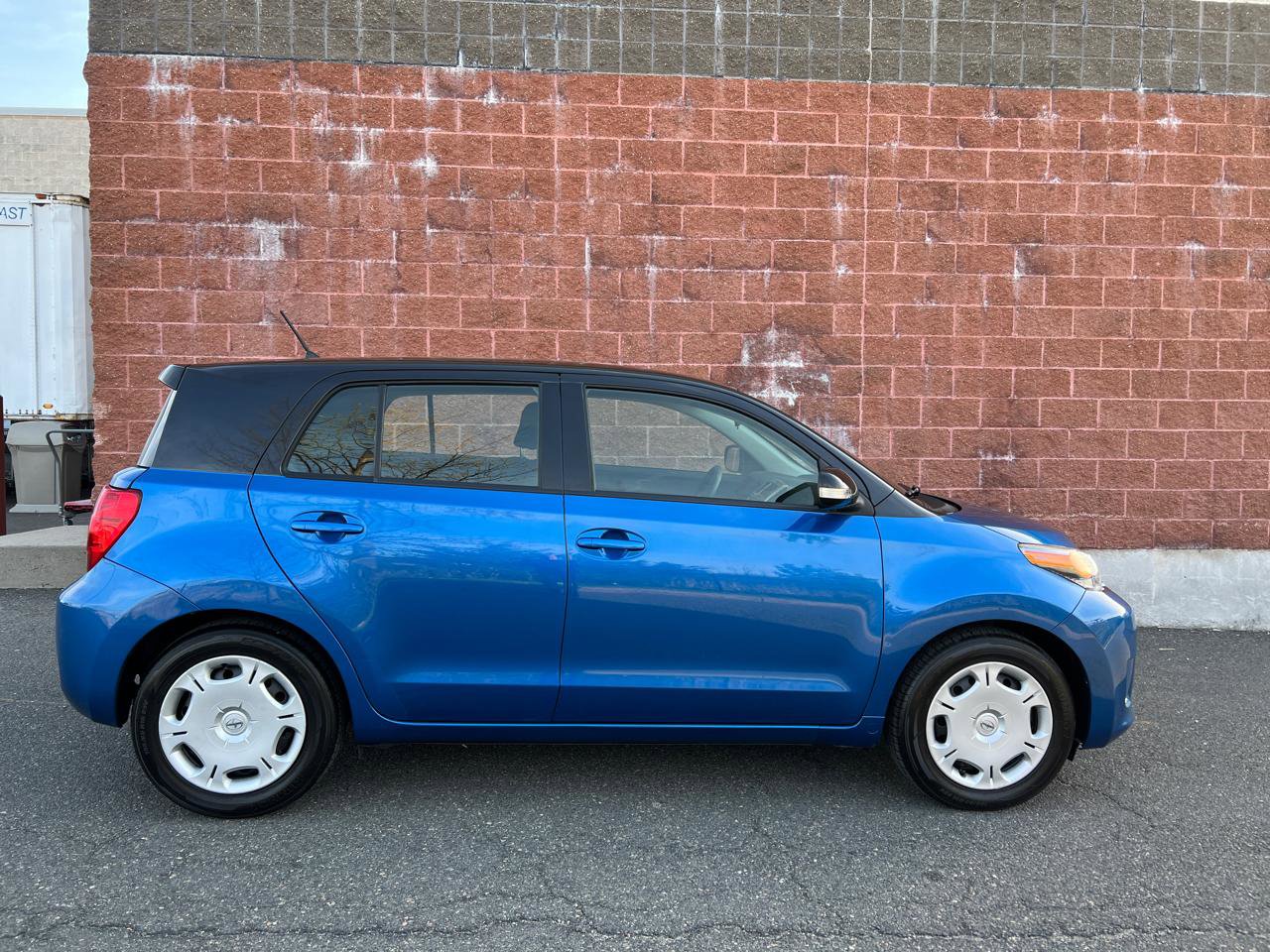 Used 2013 Scion xD FWD image 4