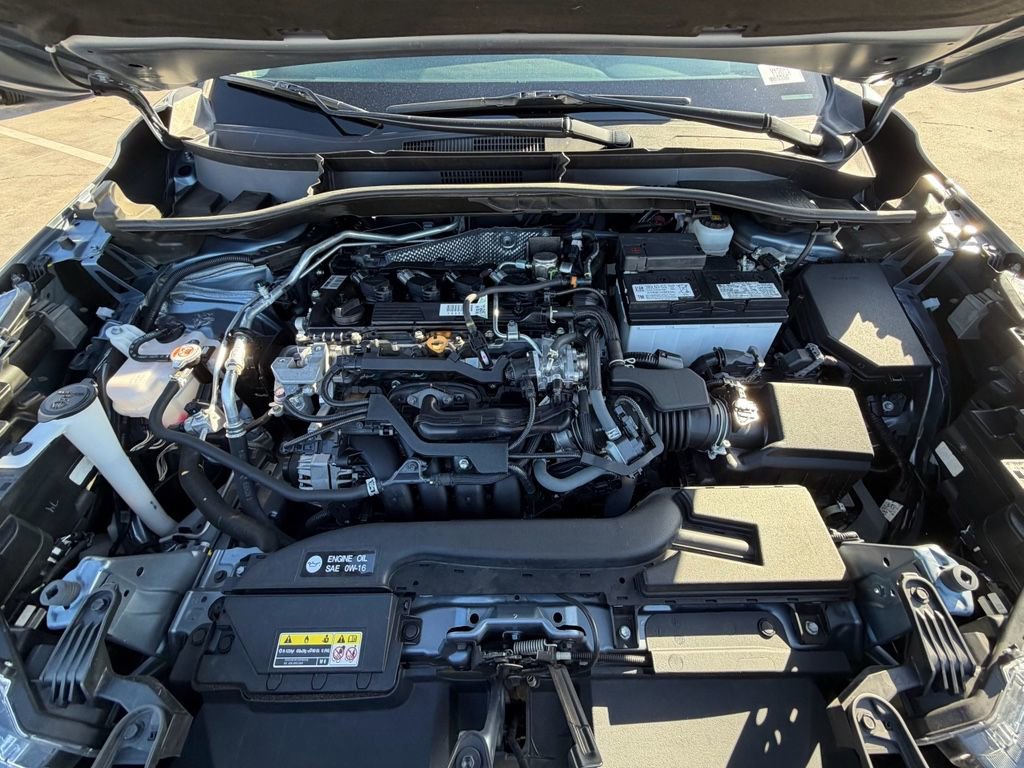 Certified 2023 Toyota Corolla Cross XLE image 31