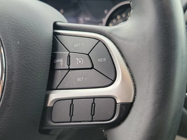 Used 2018 Jeep Compass Latitude w/ Popular Equipment Group FWD image 25