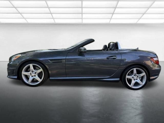 Used 2013 Mercedes-Benz SLK 350 image 23