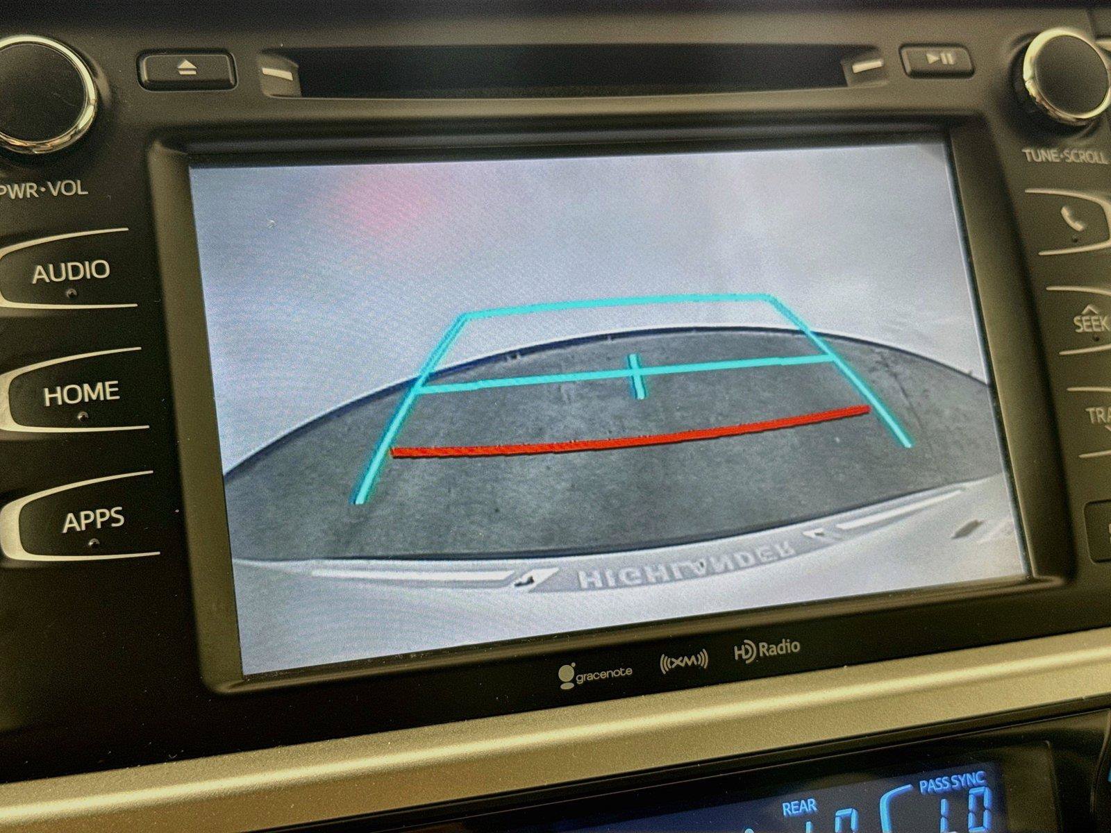 Used 2017 Toyota Highlander XLE AWD/4WD image 17