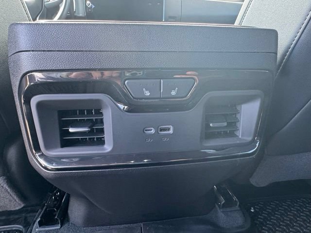 Certified 2025 GMC Sierra 3500 AT4 w/ Technology Package AWD/4WD image 20