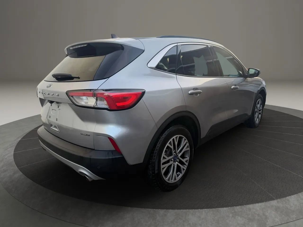 Used 2021 Ford Escape SEL image 5