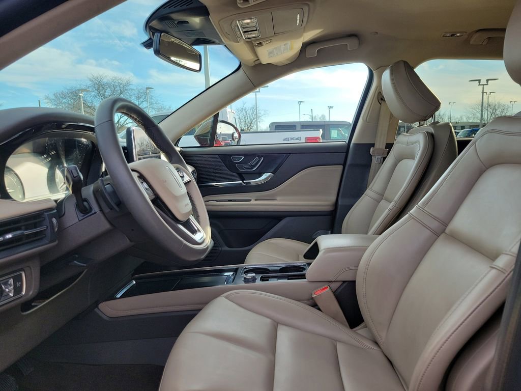 Certified 2022 Lincoln Corsair FWD image 16