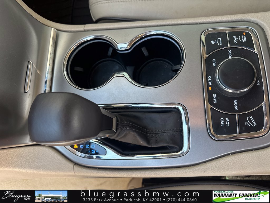 Used 2020 Jeep Grand Cherokee Overland AWD/4WD image 22