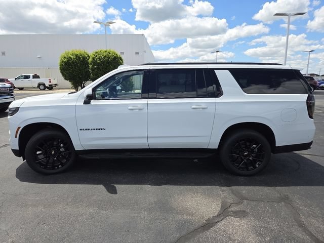 New 2026 Chevrolet Suburban RST w/ Comfort Package AWD/4WD image 22