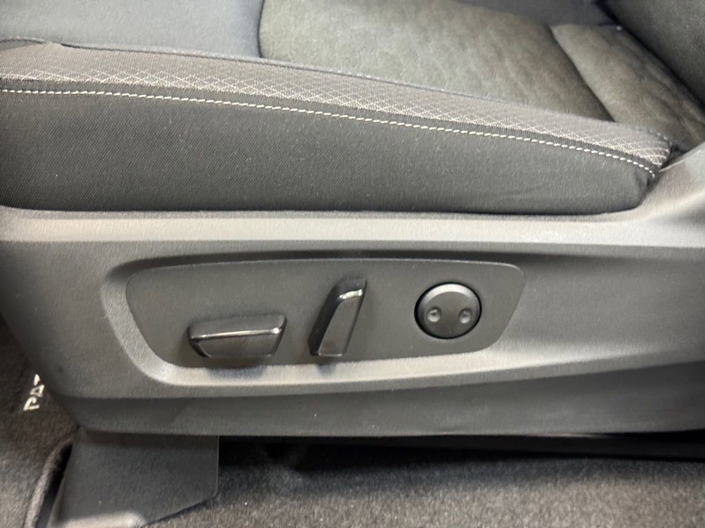 New 2026 Nissan Pathfinder SV image 12