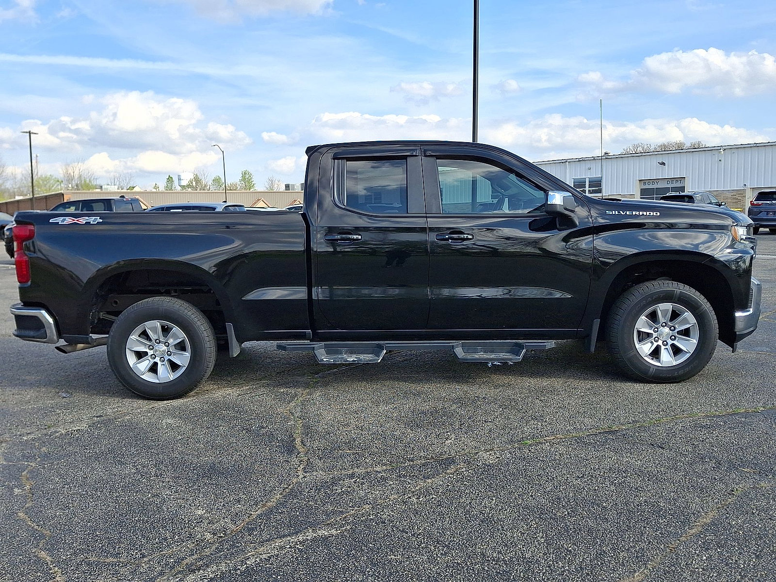 Used 2021 Chevrolet Silverado 1500 LT AWD/4WD image 26