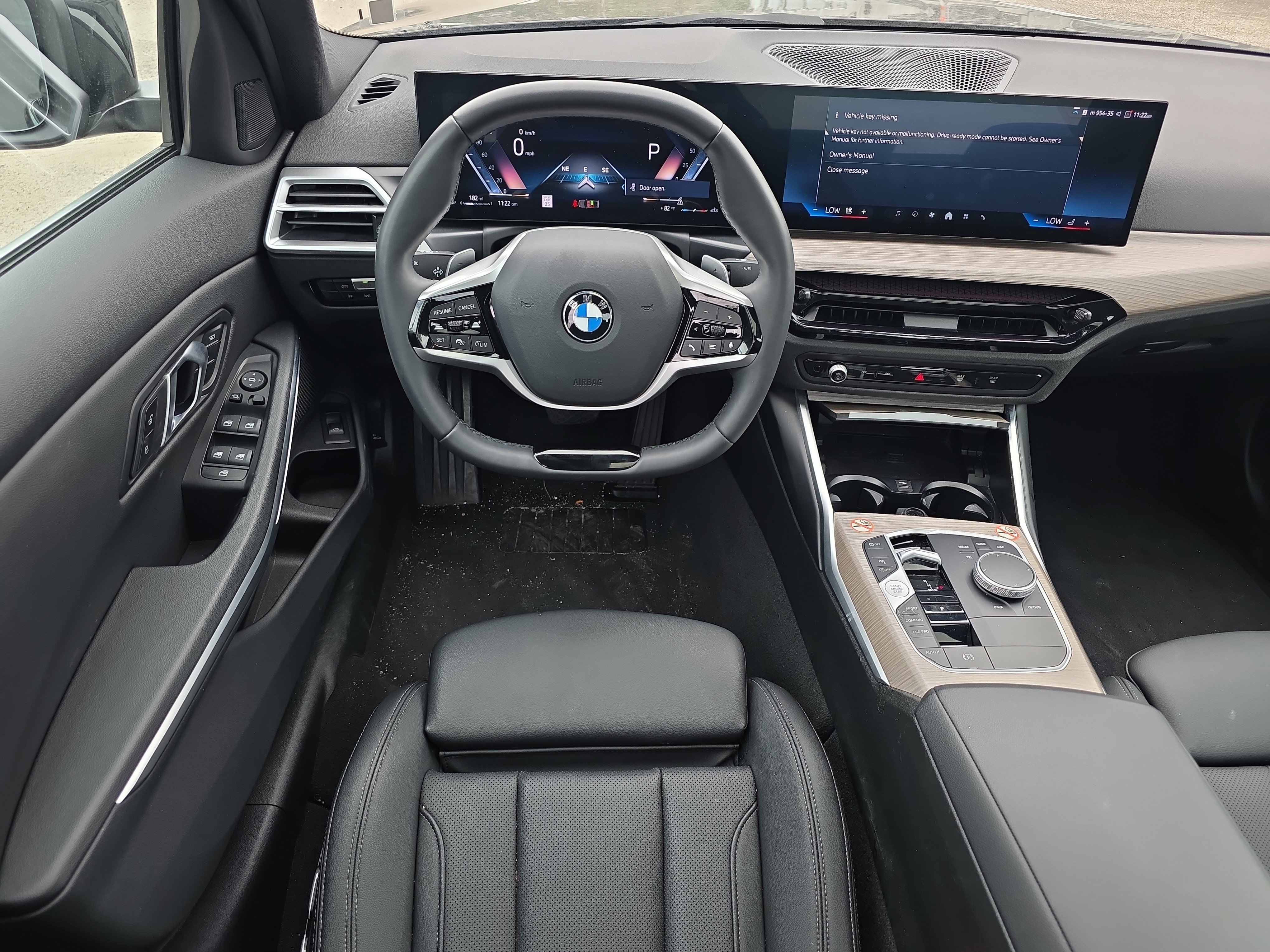 Used 2025 BMW 330i xDrive Sedan AWD/4WD image 20