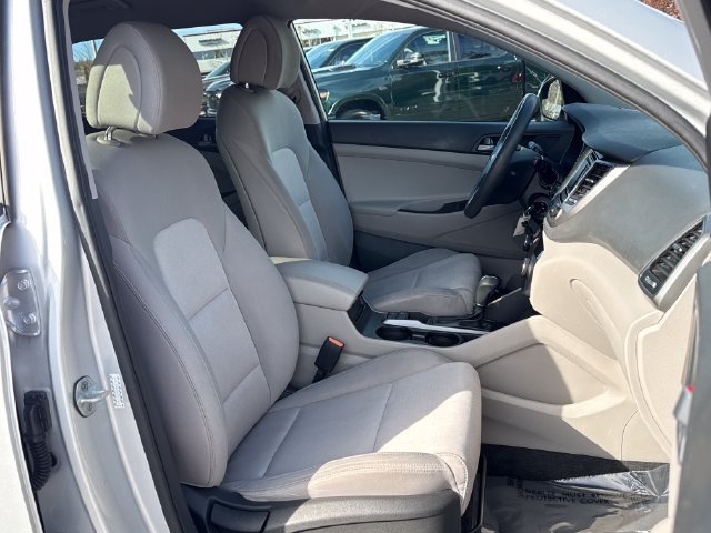 Used 2017 Hyundai Tucson SE w/ SE Popular Package 02 FWD image 23
