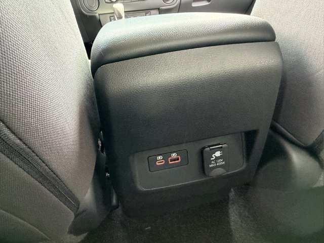 Used 2026 Nissan Frontier SV w/ SV Convenience Package RWD image 12