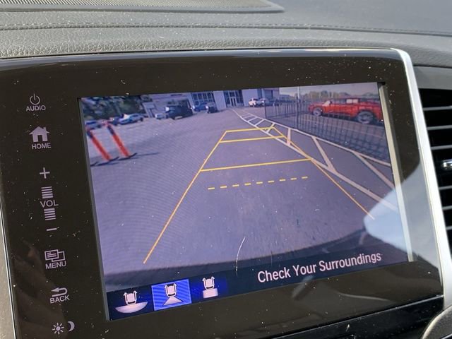 Used 2017 Honda Pilot Touring image 22