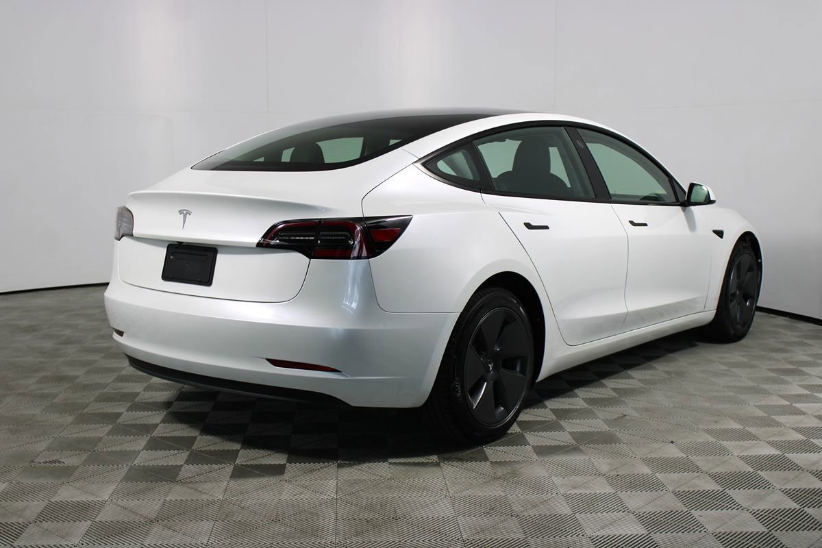 Used 2023 Tesla Model 3 Standard Range RWD image 29
