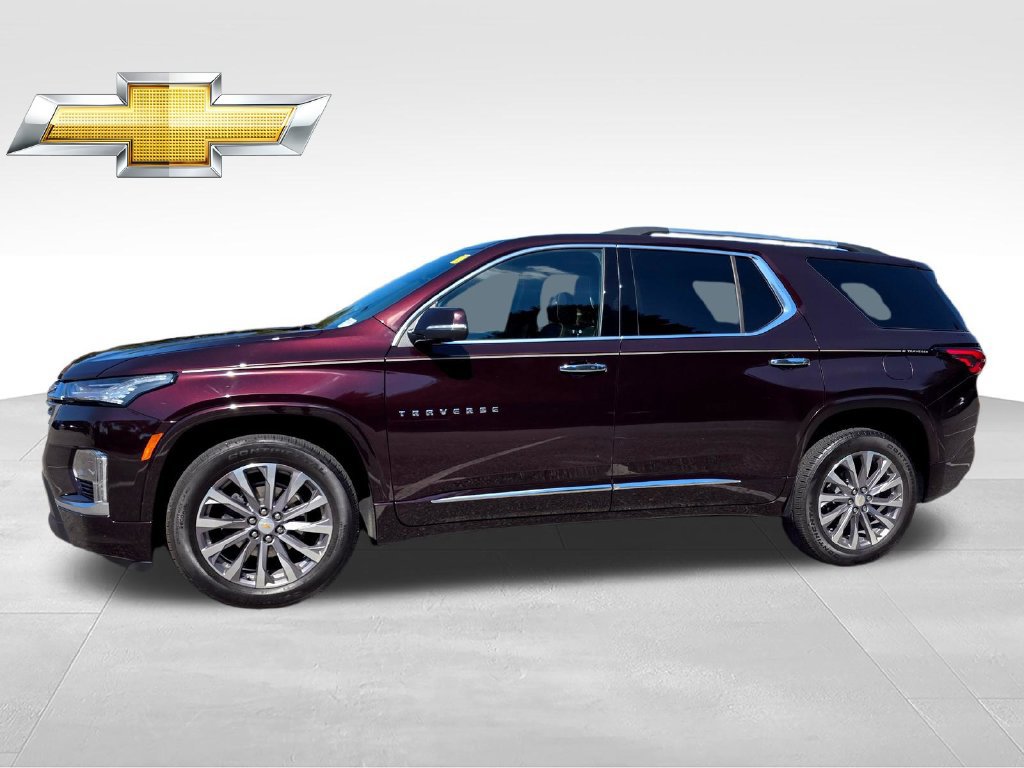 Certified 2023 Chevrolet Traverse Premier w/ LPO, Cargo Package FWD image 3