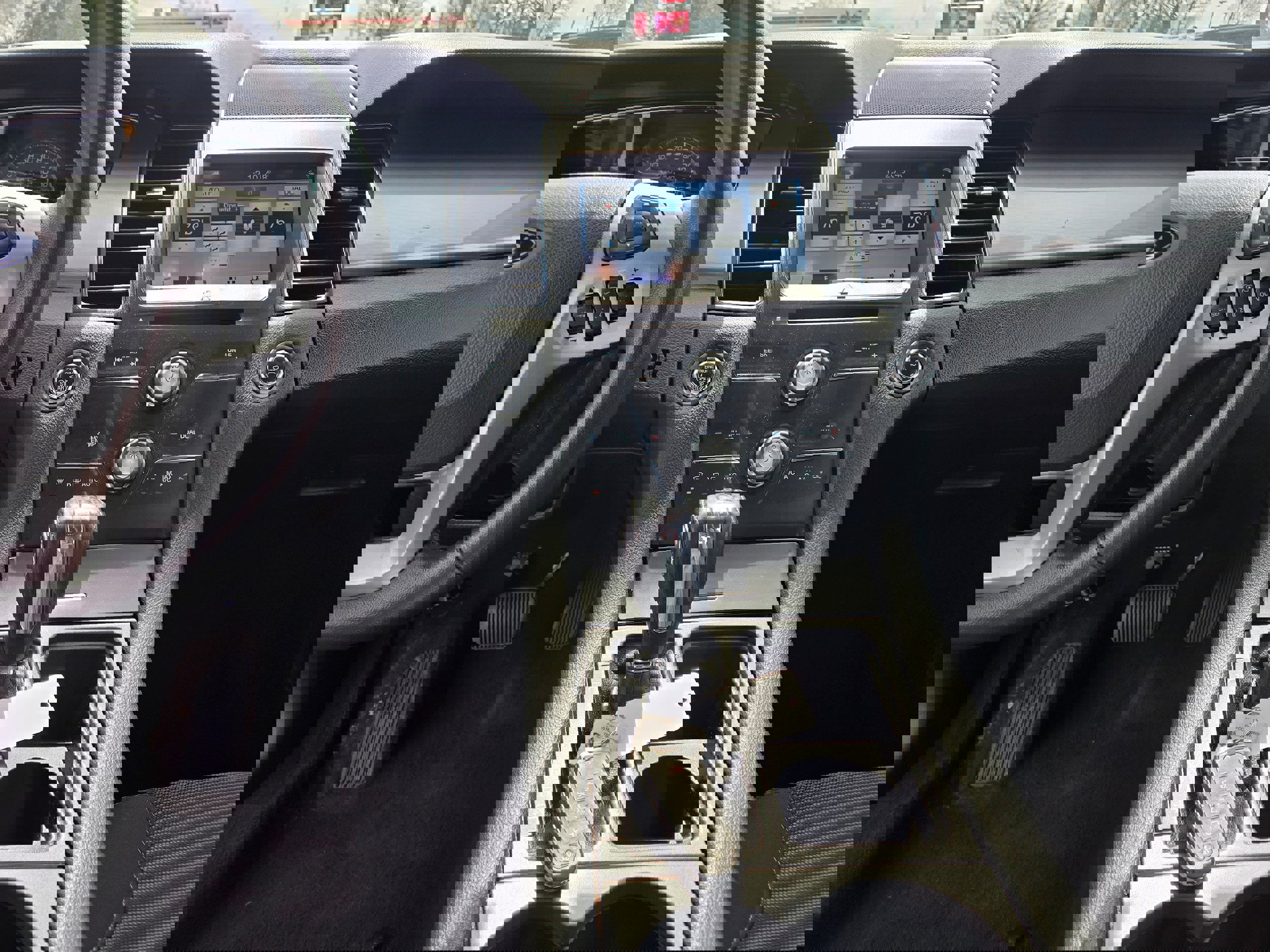 Used 2019 Ford Taurus SEL w/ Equipment Group 201A image 7