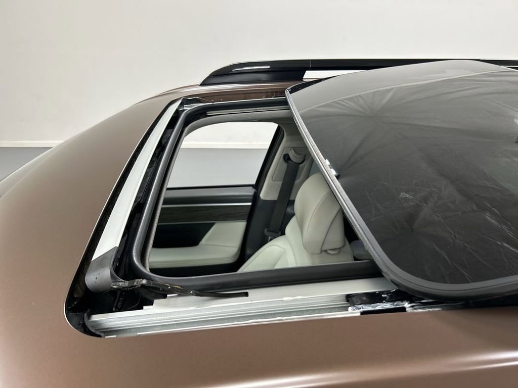 Used 2024 Hyundai Santa Fe Limited AWD/4WD image 20