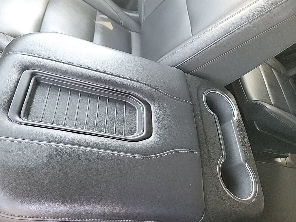 Used 2024 Chevrolet Tahoe LT AWD/4WD image 32