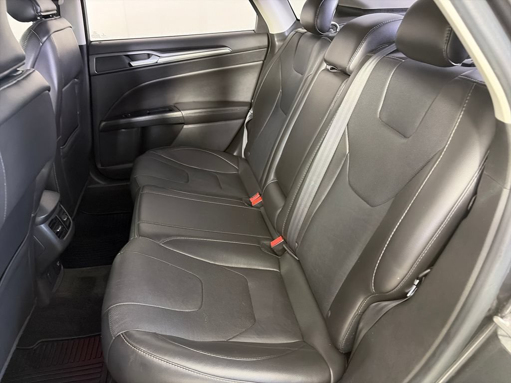 Used 2015 Ford Fusion Titanium AWD/4WD image 13