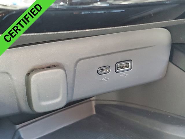 Certified 2025 Chevrolet Trax RS w/ Sunroof Package FWD image 19