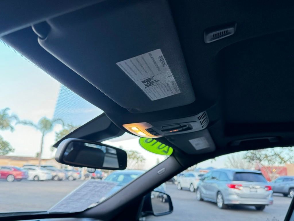 Used 2018 BMW 330i Gran Turismo xDrive image 20