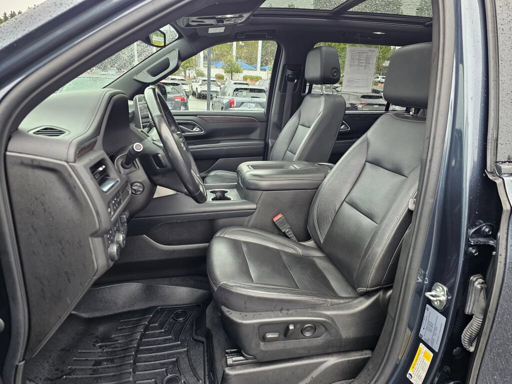Used 2021 Chevrolet Suburban Z71 w/ Z71 Signature Package AWD/4WD image 21