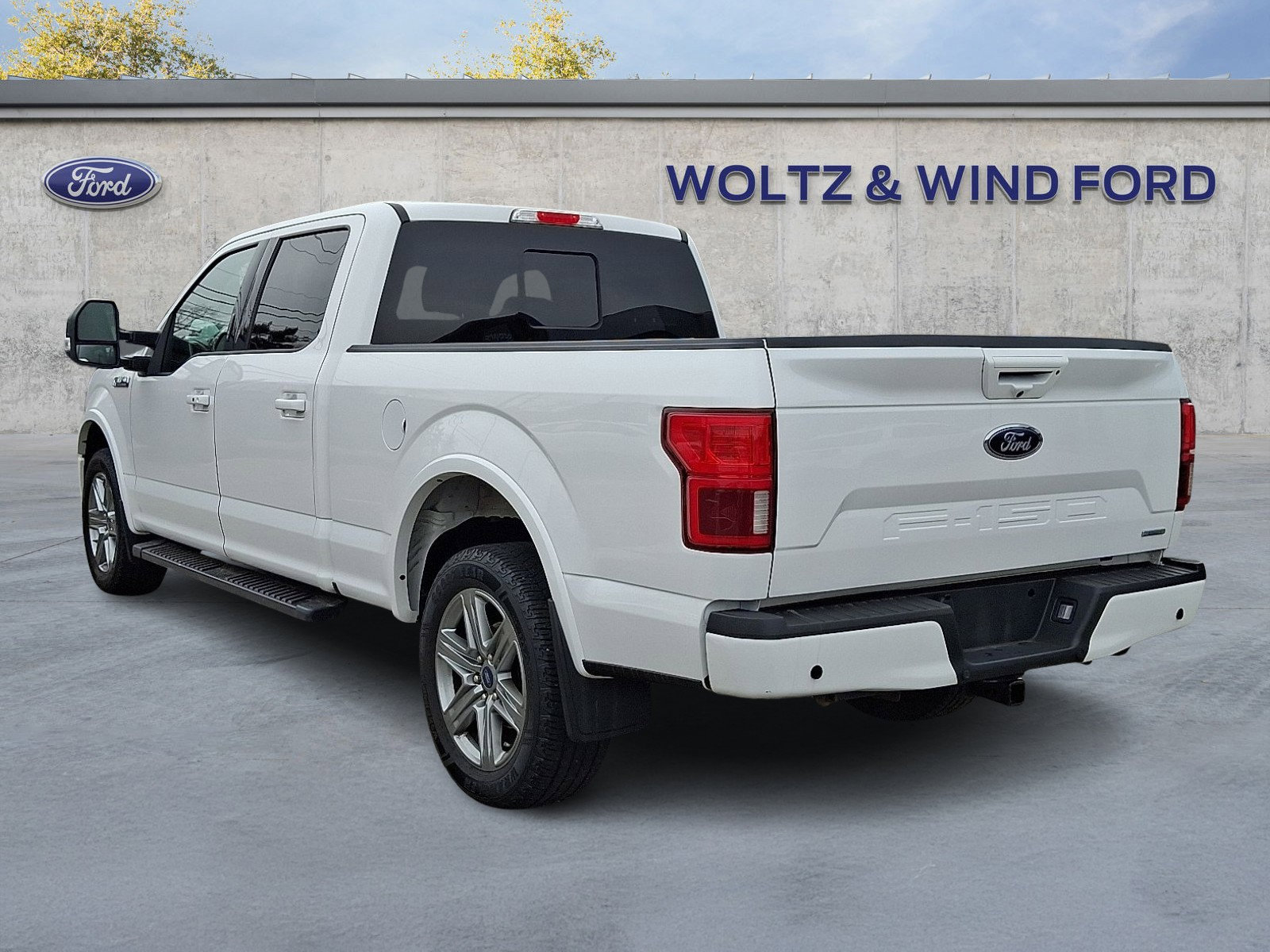 Certified 2019 Ford F150 Lariat w/ Equipment Group 502A Luxury image 4